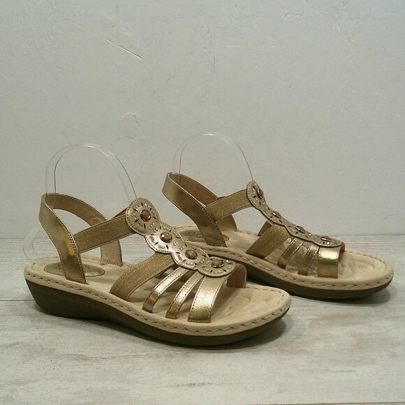 Cliffs by WHITE MOUNTAIN Shoes - Cliffs White Mountain Camryn Metallic Gold Embellished Comfort Sandals Size 9.5